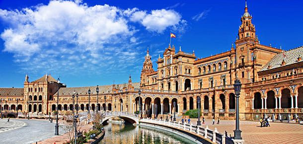 🇪🇸 Sewilla od 306 zł w obie strony — serce Andaluzji